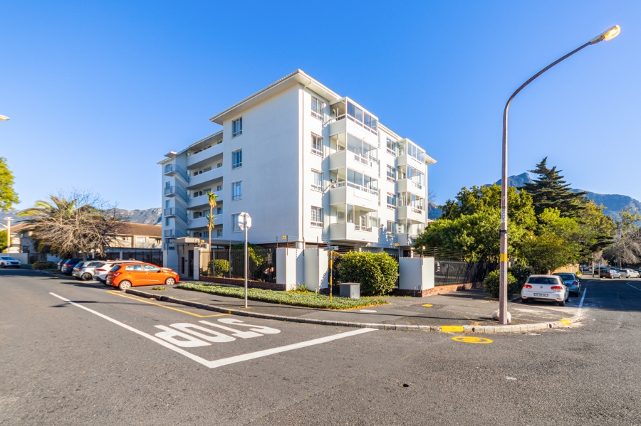 4 Bedroom Property for Sale in Claremont Upper Western Cape